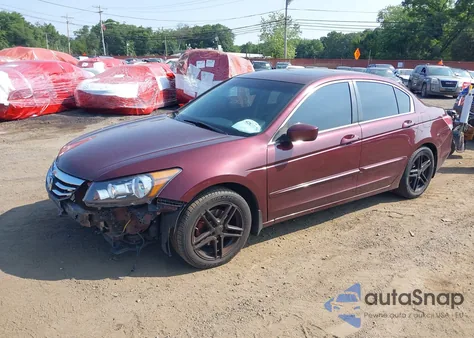 2012 Honda Accord 2.4 Ex-L из США, поврежденный, VIN 1HGCP2F80CA137893